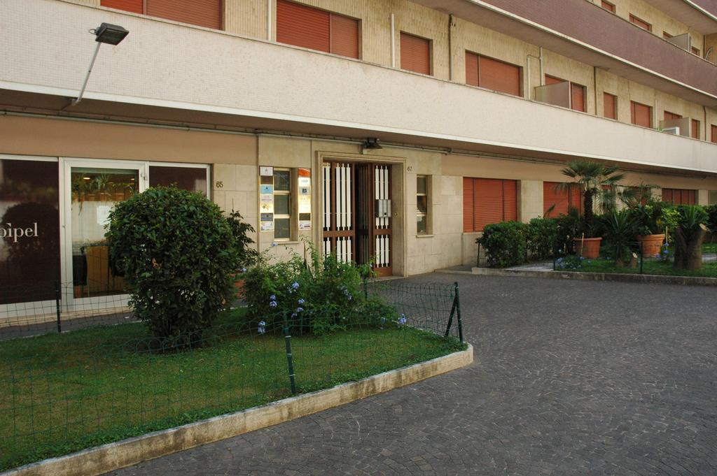La Lanterna Di San Pietro Apartment โรม ภายนอก รูปภาพ