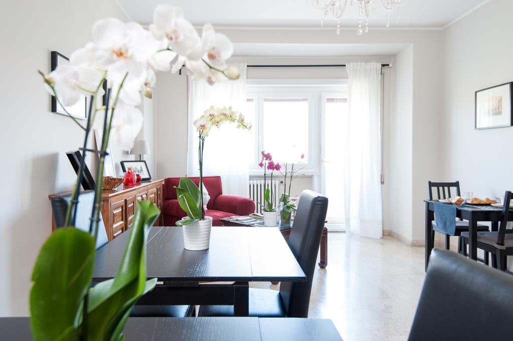 La Lanterna Di San Pietro Apartment โรม ภายนอก รูปภาพ